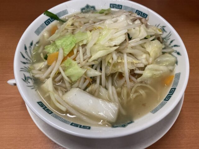 野菜たっぷりタンメンを細麺で食べるとめちゃ美味しい！