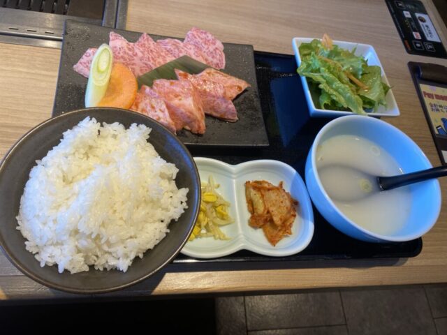 焼肉本舗ぴゅあマルイ溝口店で日替わりランチを食べてみました!