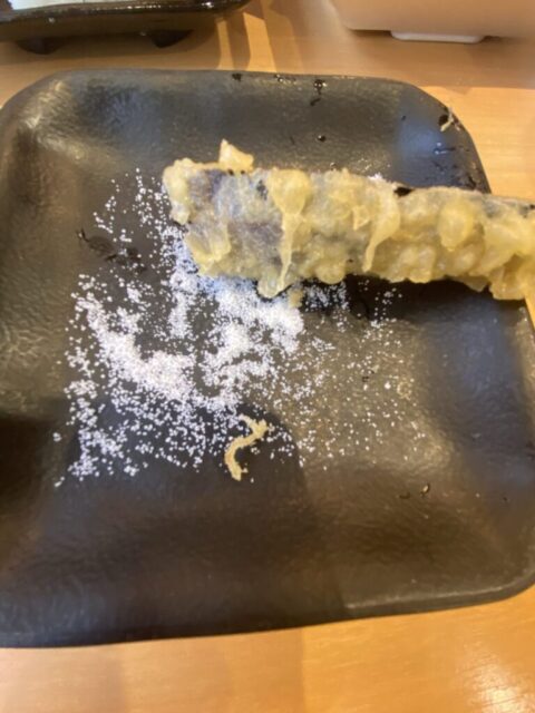 お塩で食べるとより美味しいです