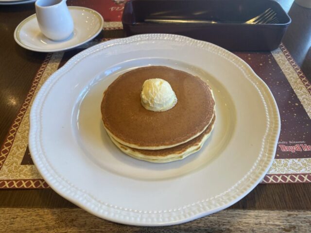 ロイヤルホストのパンケーキをお店で食べて家でも焼いてみました!